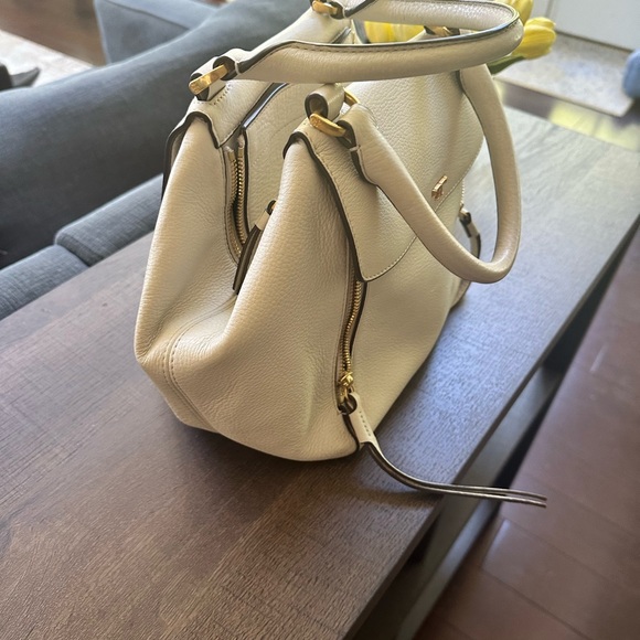 Tory Burch - Picture 4 of 6